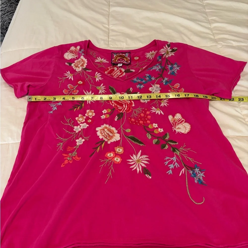 Johnny Was Embroidered Relaxed Tee - Picture 7 of 9